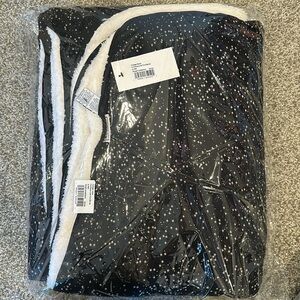 Kickee Sherpa Lined Throw Midnight Constellations